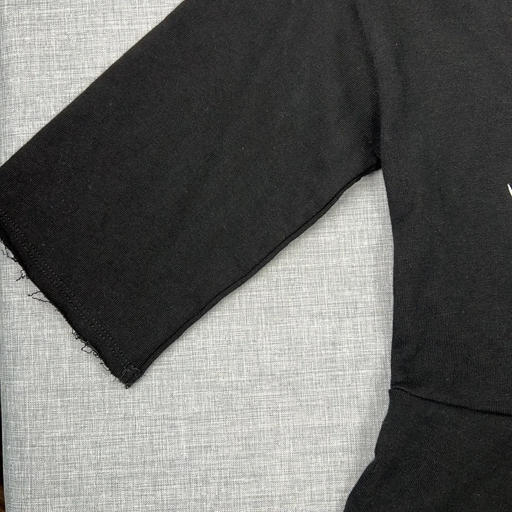 William Rast Black & White Offset Graphic Sweatshirt Tee Juniors Size XS - Picture 6 of 7